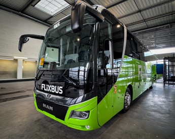 Covering d'un autocar par Graphibus