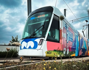 Covering d'un tramway par Graphibus