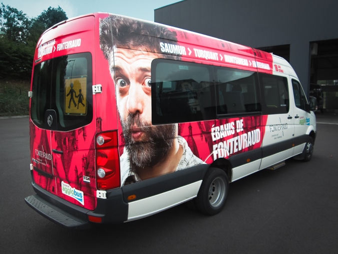 Décoration d'un minibus