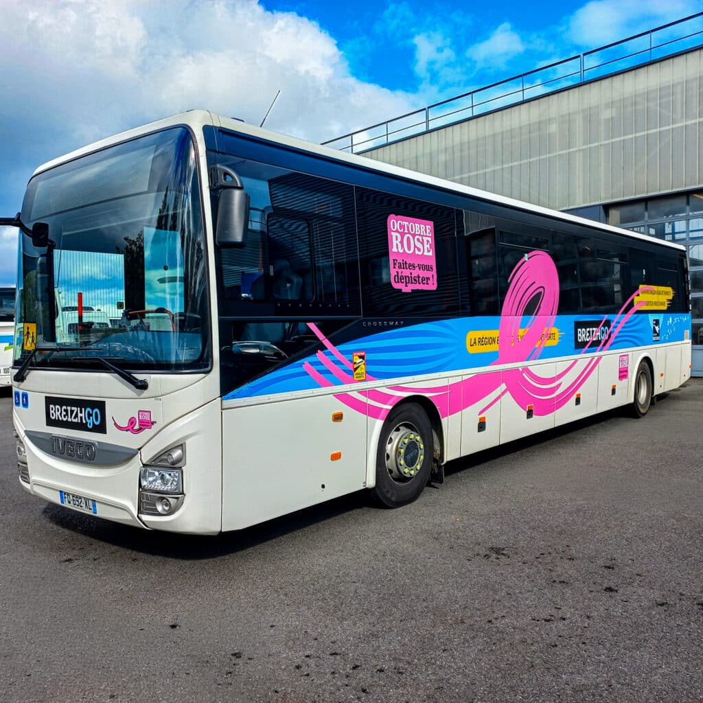 Covering de l'autobus du réseau Breizhgo