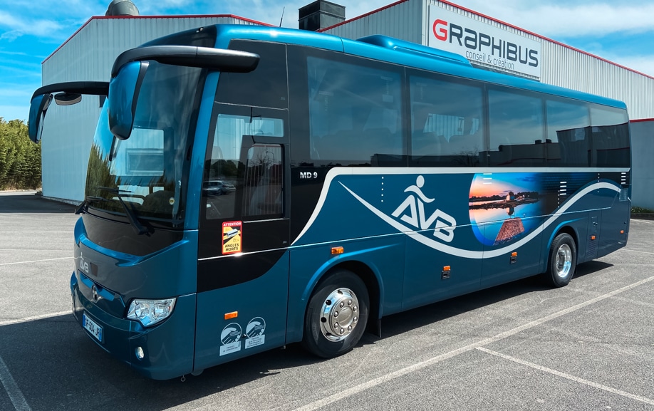 Habillage d’autocar intégré à la flotte Autocars AVB