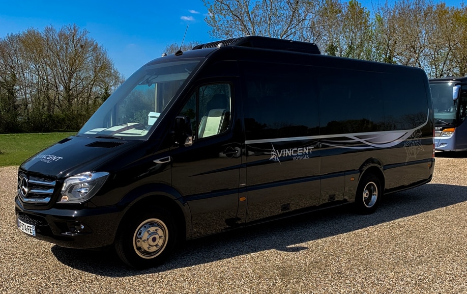 Covering du minibus de transport de Vincent Voyages