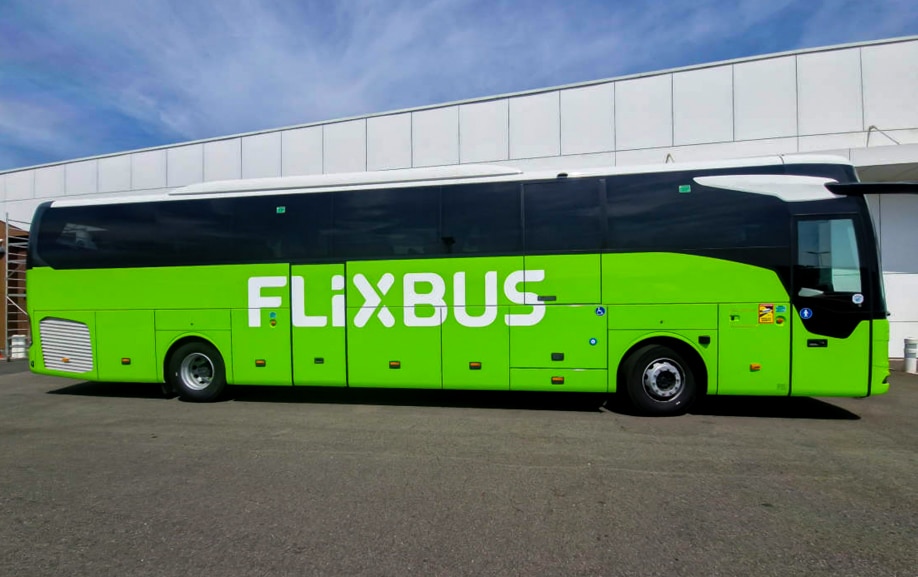 Covering intégral autocar Mercedes-Benz Tourismo Faure livrée FlixBus