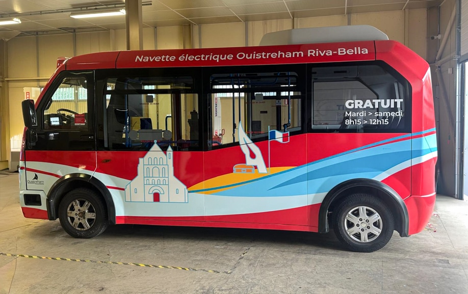 Navette KARSAN JEST avec marquage urbain