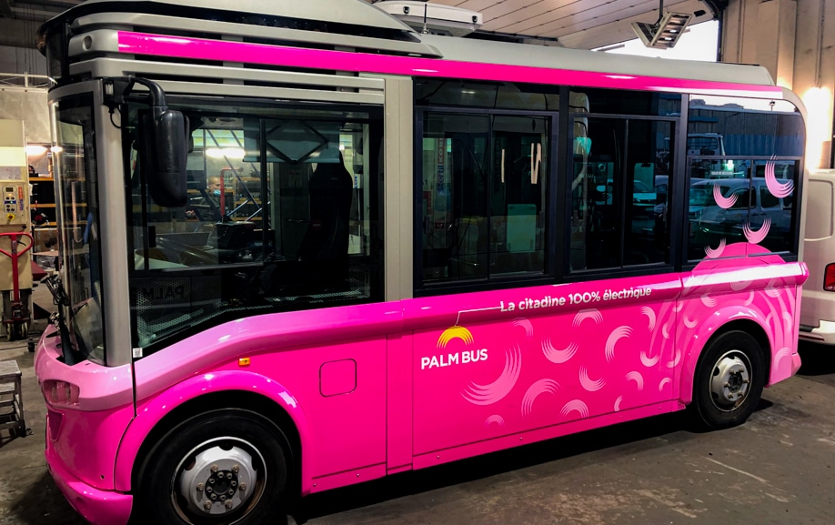 Covering d'autobus navette électrique PALM Bus