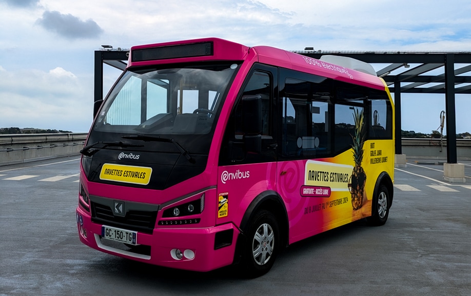 Personnalisation d'un covering intégral d'une navette d'envibus