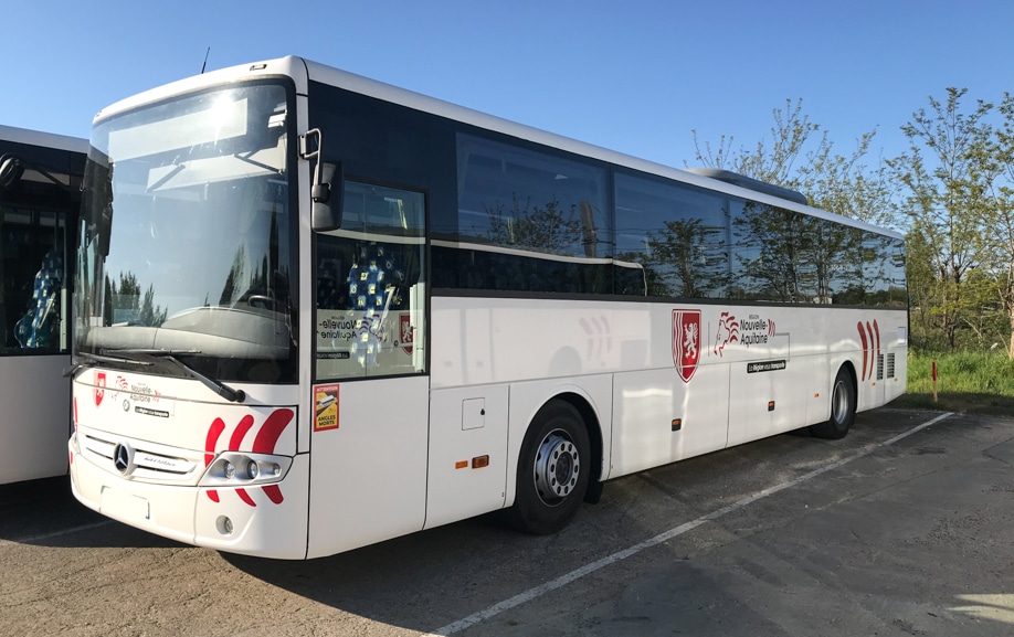 Stickage sur autocar de transport public régional