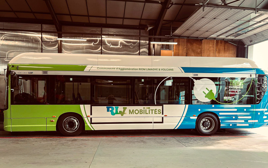 Covering d’un bus électrique RVL Mobilités réalisé pour Iveco France